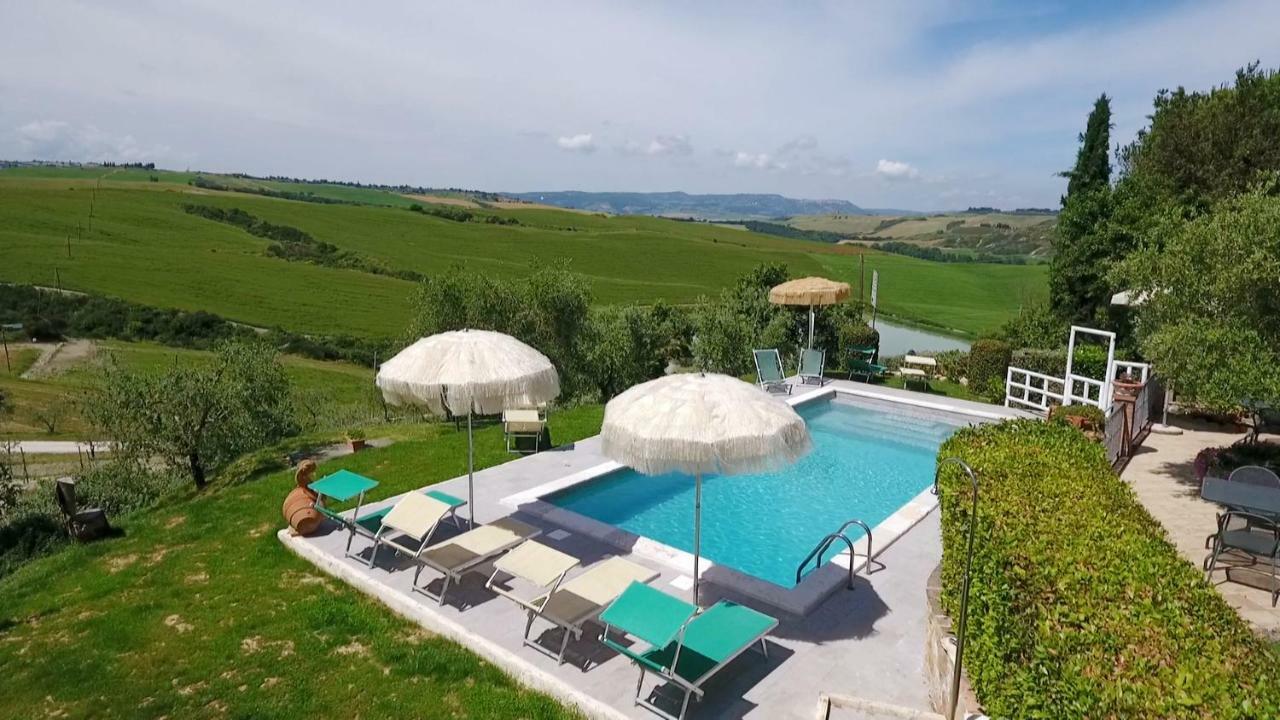 Agriturismo Palazzo Conti A ปีเอนซา ภายนอก รูปภาพ