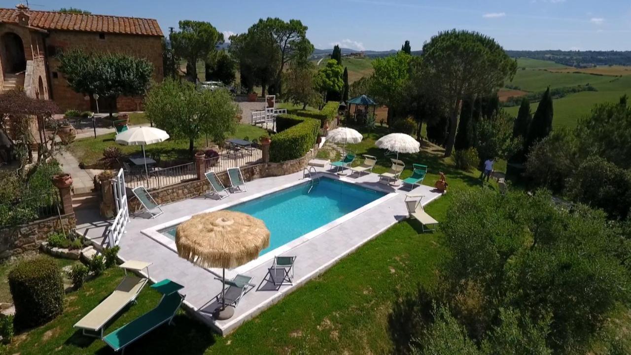 Agriturismo Palazzo Conti A ปีเอนซา ภายนอก รูปภาพ
